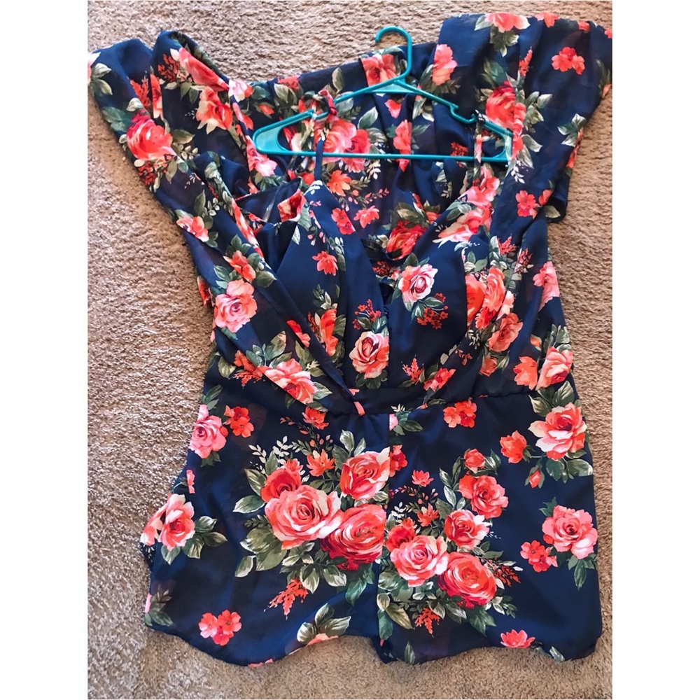 Romper with train - Picture 3 of 5